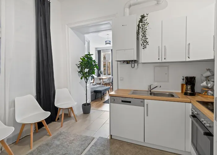 Apartamento Modern 3-br - 3 Min To Metro U4