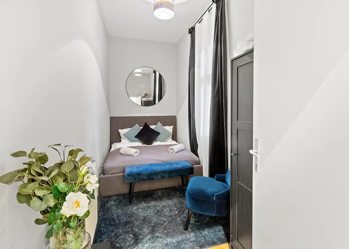 Modern 3-br - 3 Min To Metro U4 Apartamento