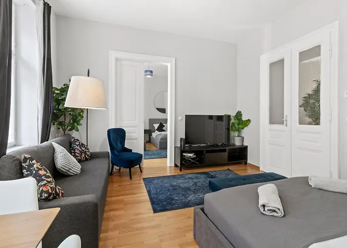 Modern 3-br - 3 Min To Metro U4 *